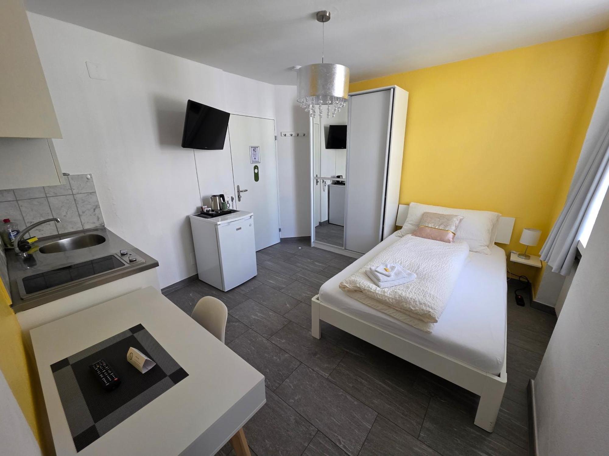 Hotel Surselva Кур Екстер'єр фото