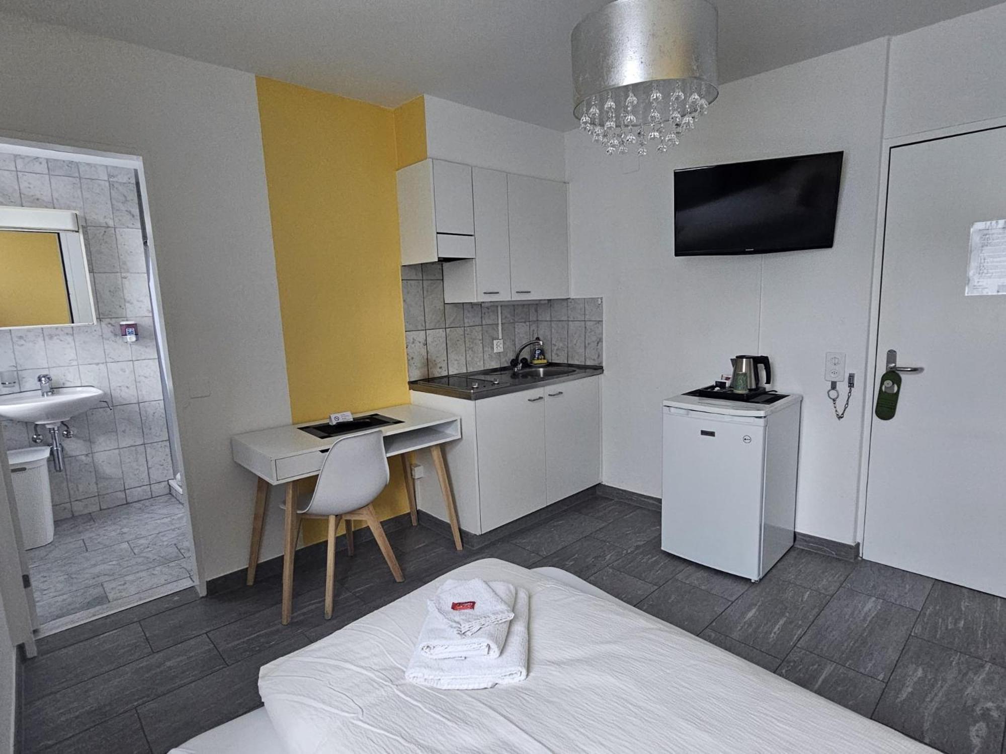 Hotel Surselva Кур Екстер'єр фото